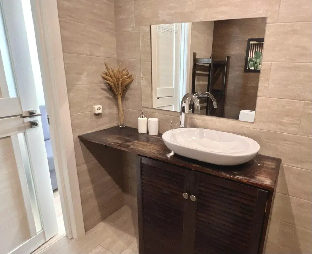 Апартаменты на улице Запарина 111