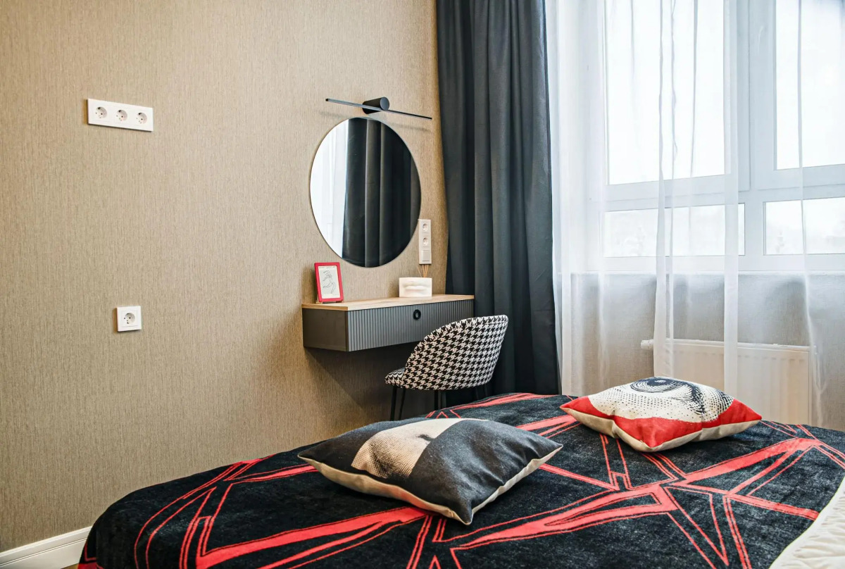 SunSet (СанСет) на улице Героя Советского Союза Аристархова