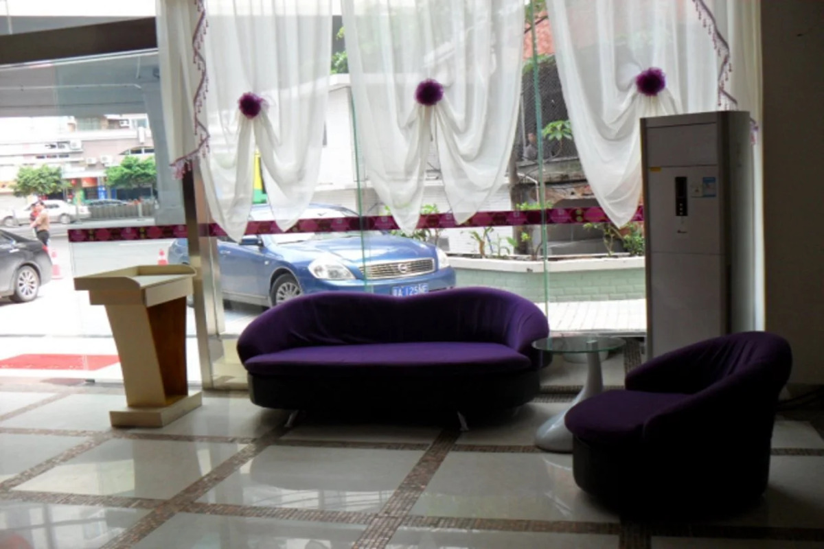 V8 Hotel Xi Cun Branch