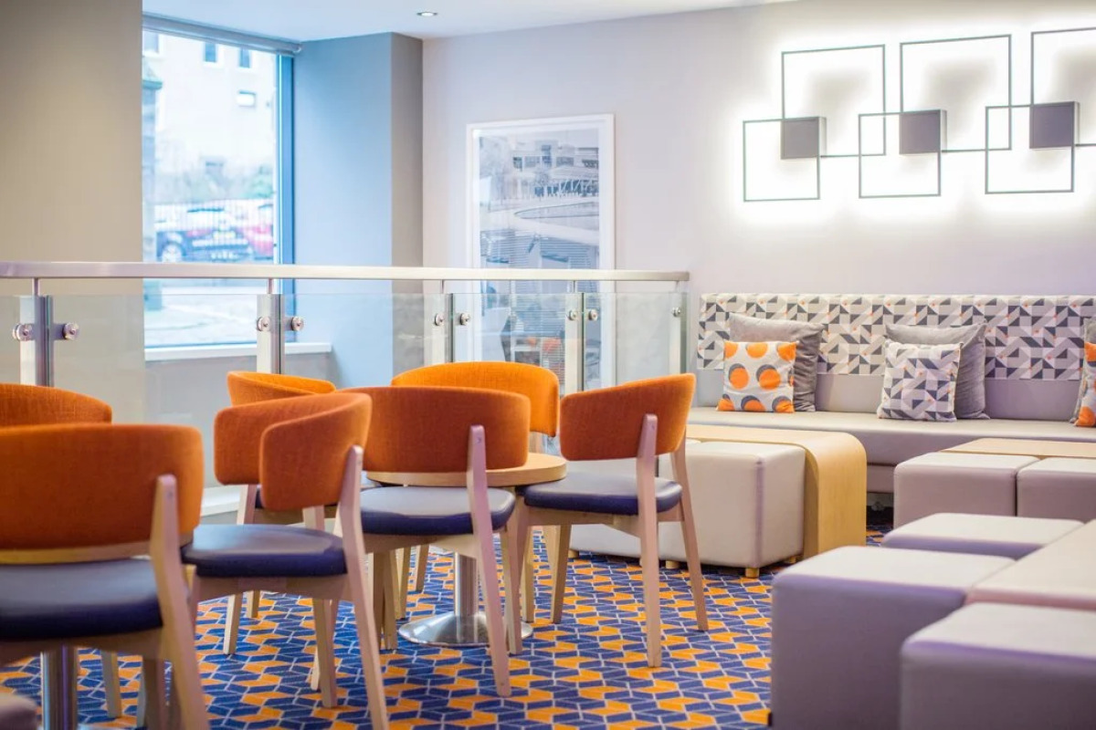 Holiday Inn Express Edinburgh Royal Mile by IHG