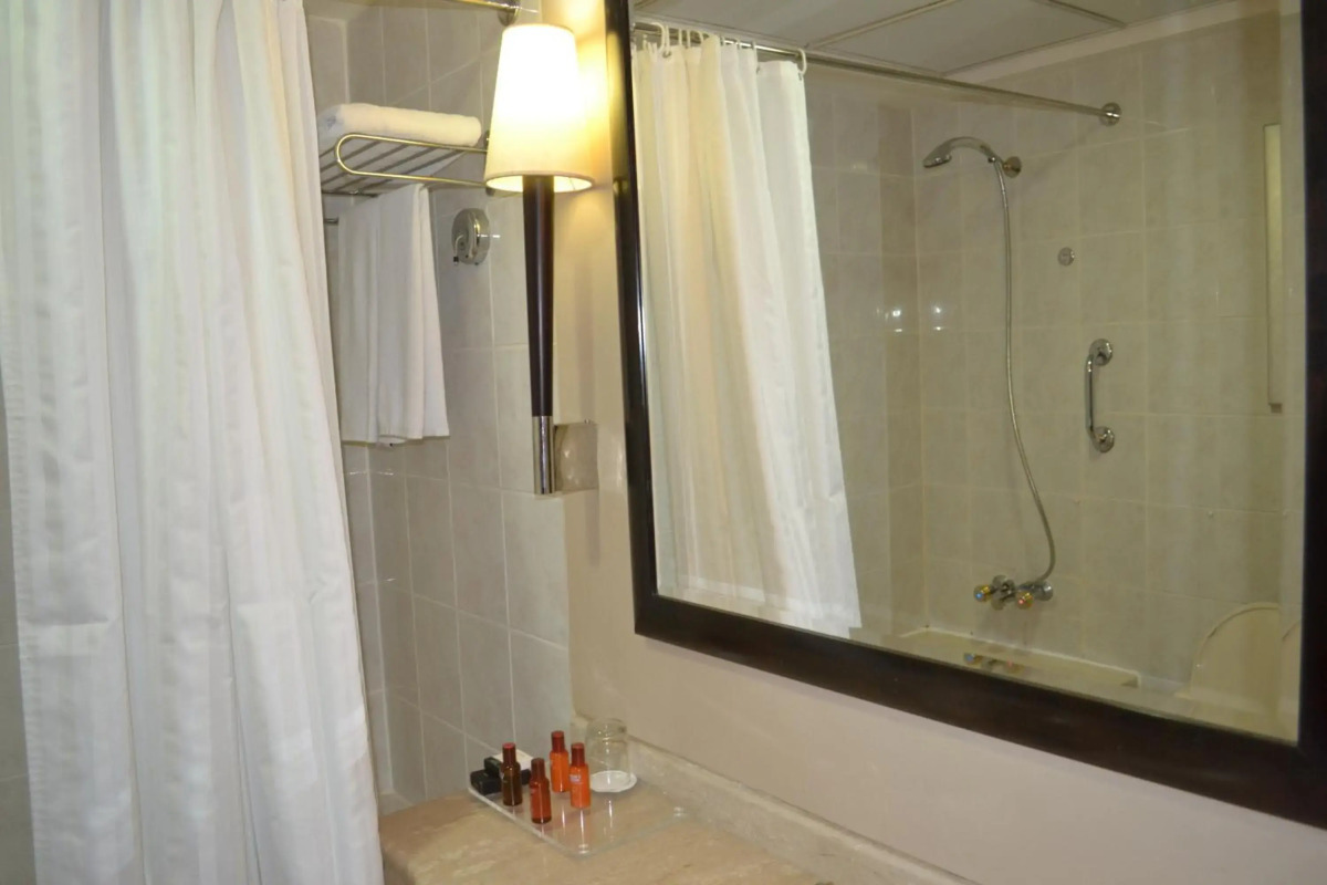 Отель Sheraton Khalidiya