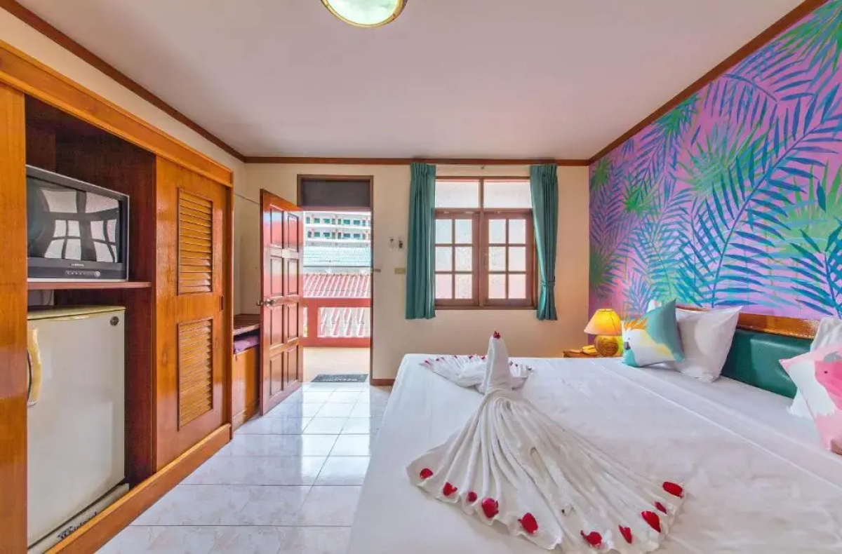 Panda Hotel（Patong Beach）