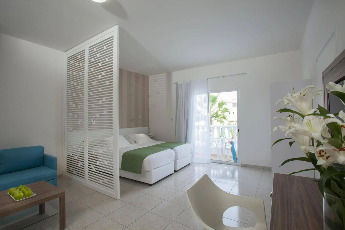 Princessa Vera Hotel Apartments