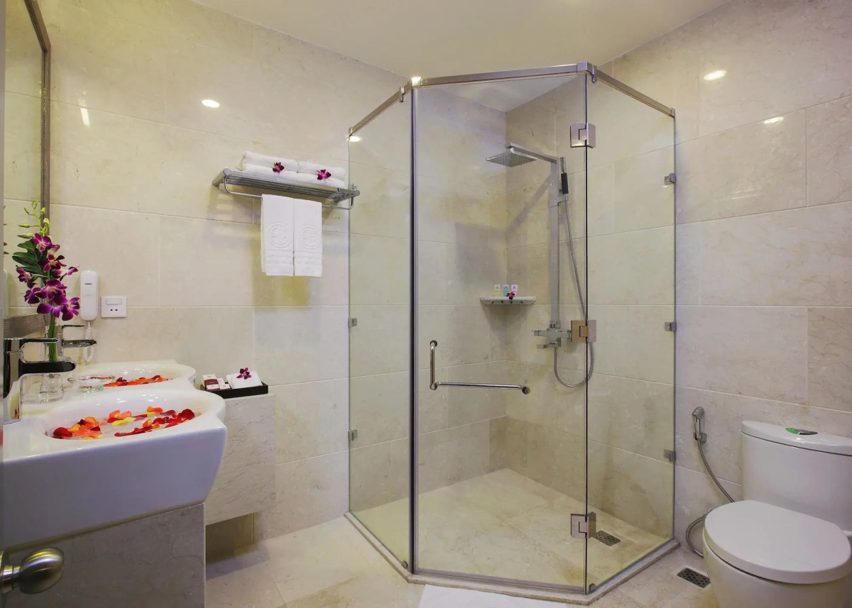 Eden Star Saigon Hotel