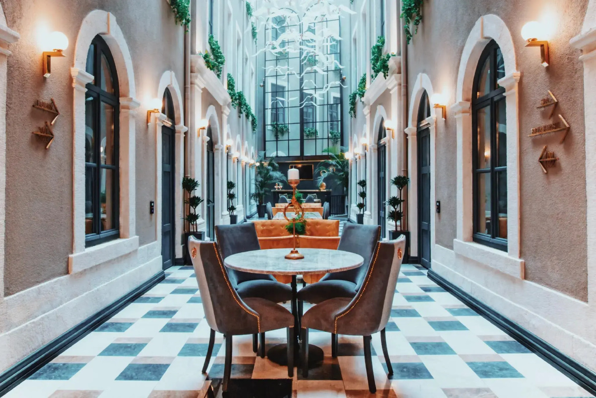 Ferman Port Hotel - Special Class