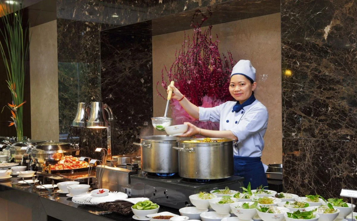 Central Palace Hotel