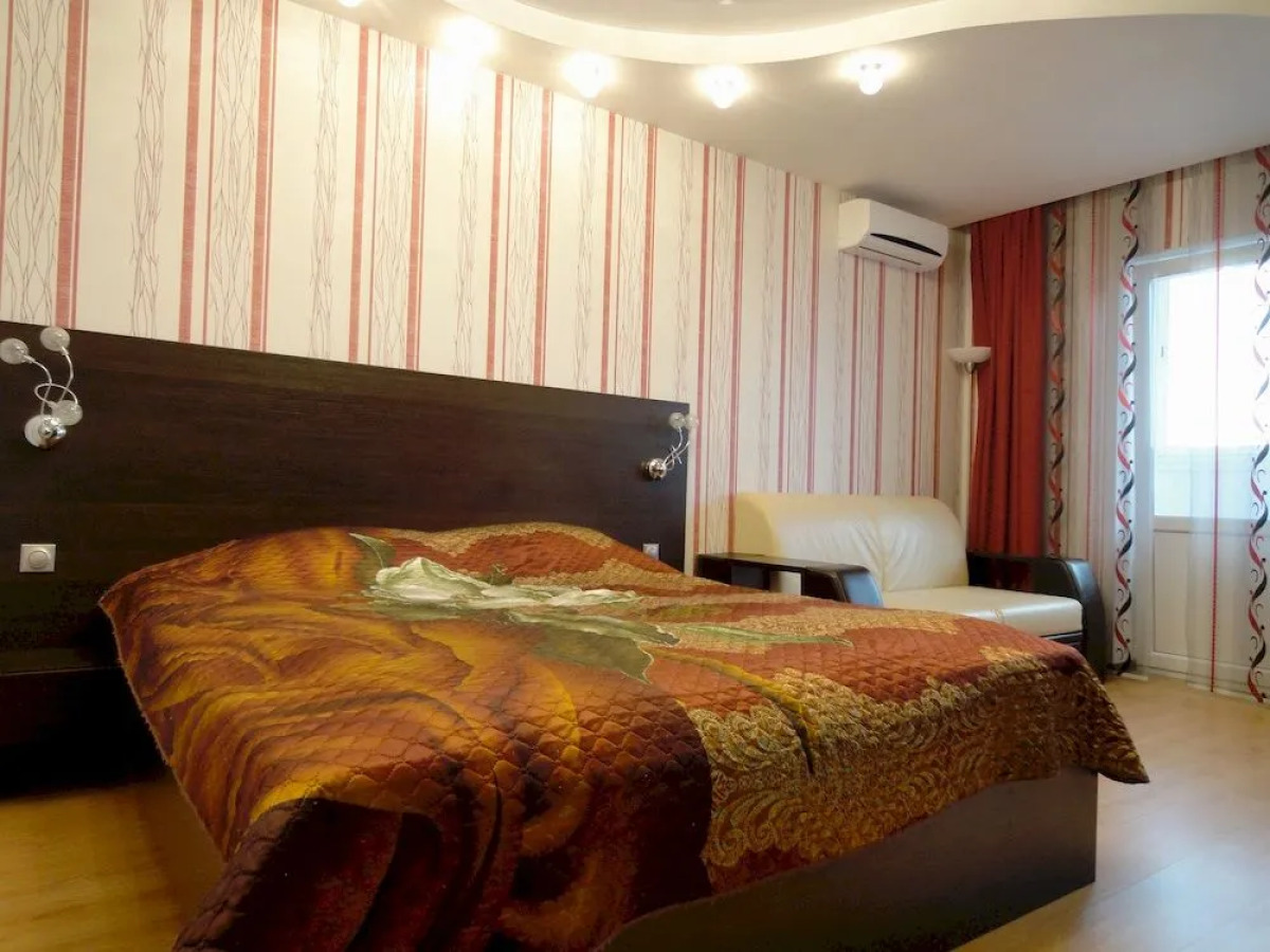 Апартаменты Максим