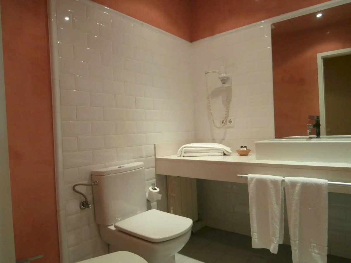 Apartaments Sant Jordi Girona 97