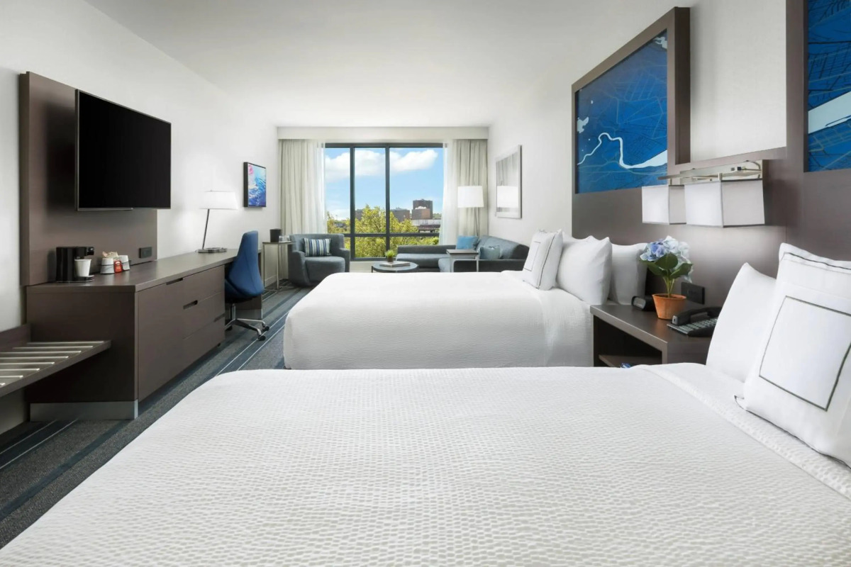 Courtyard by Marriott Boston-Cambridge