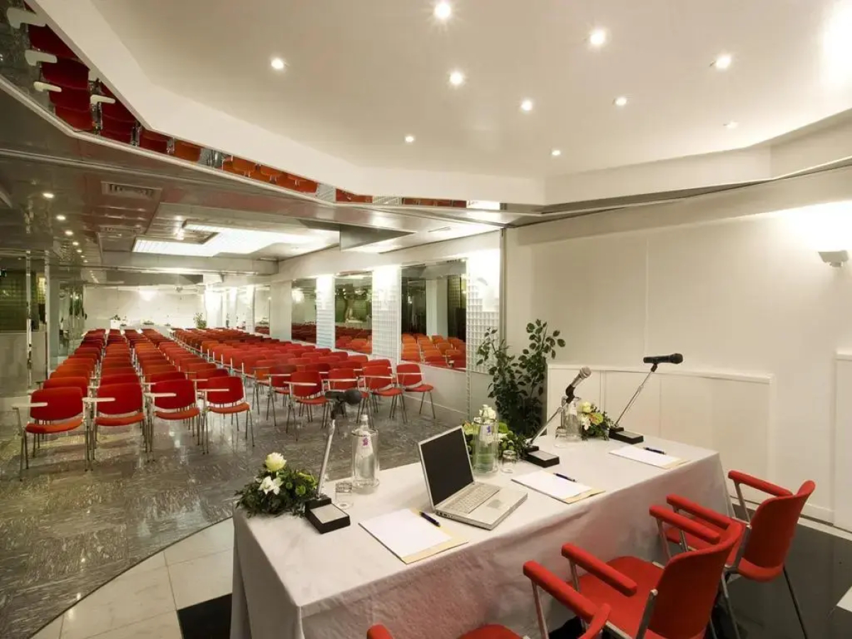 Hotel Savoy