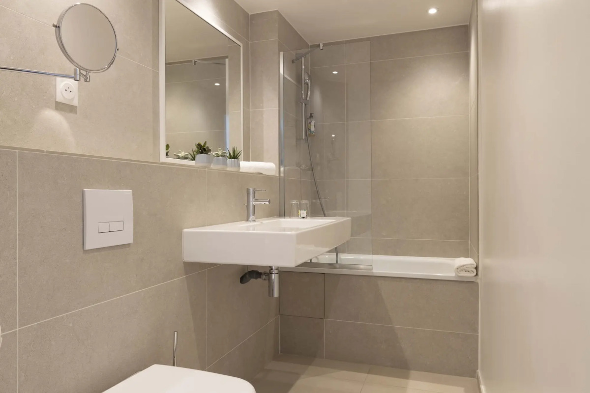 Hôtel Paris Louis Blanc - Paris 10