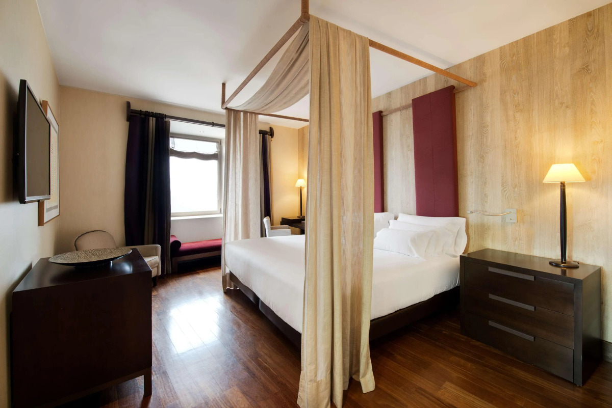 NH Collection Palacio de Burgos