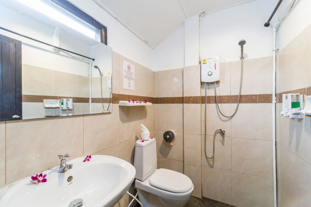 Rich Resort Beachside Hotel