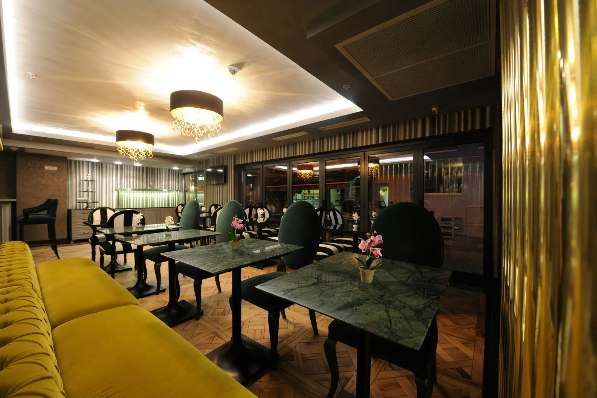 Le Petit Palace Hotel