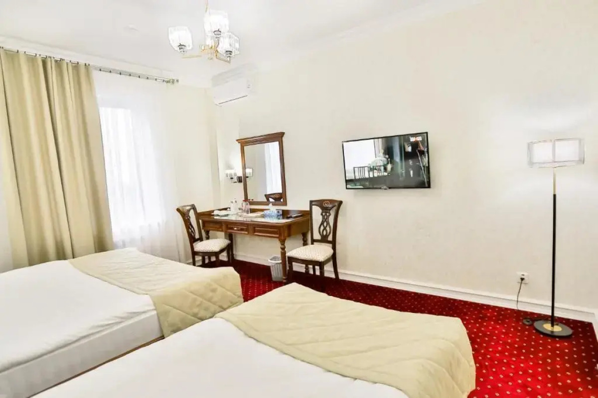 Konstantin Plaza (Константин Плаза)