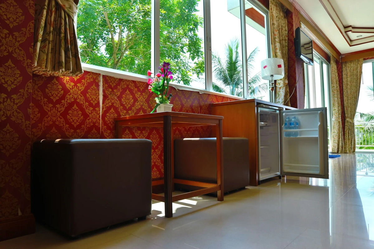 Mam Kai Bae Beach Resort