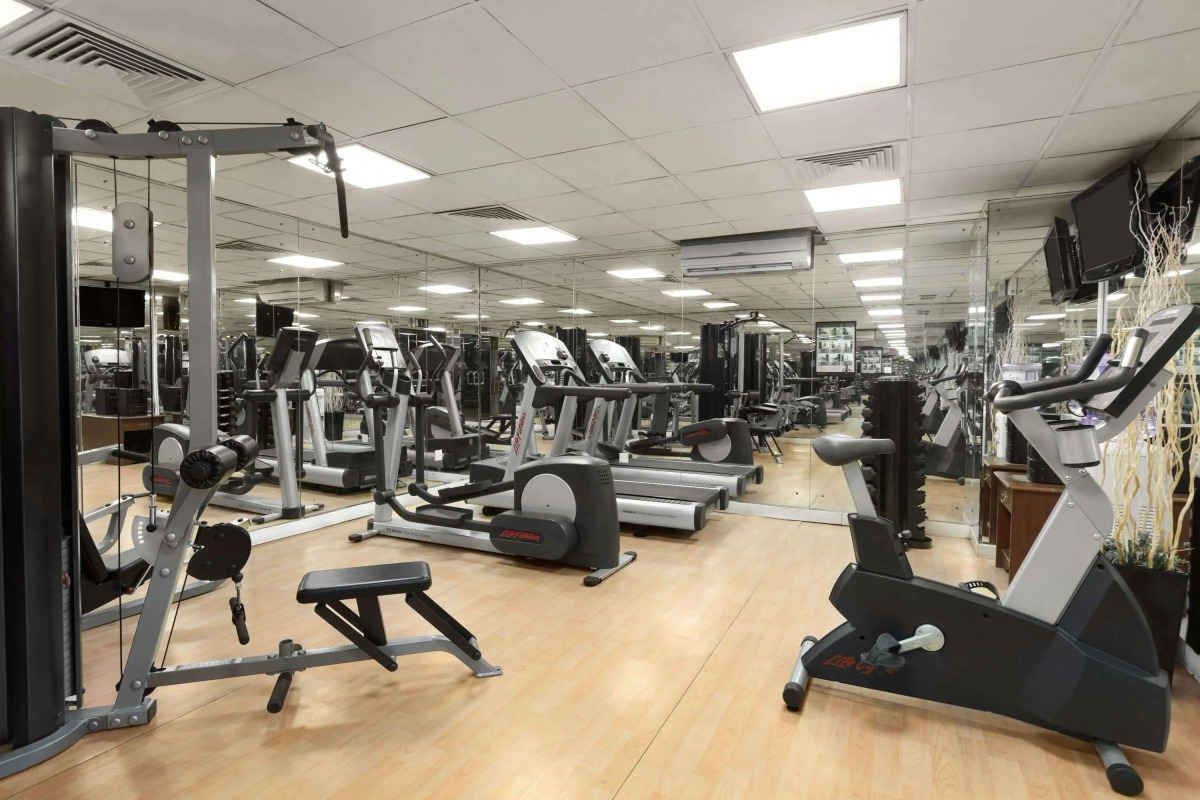 Отель Howard Johnson by Wyndham Bur Dubai