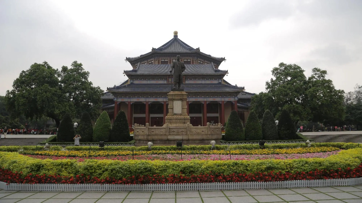 Home Inn Huaxuan Collection Hotel (Guangzhou Railway Station Clocks and Watches City)