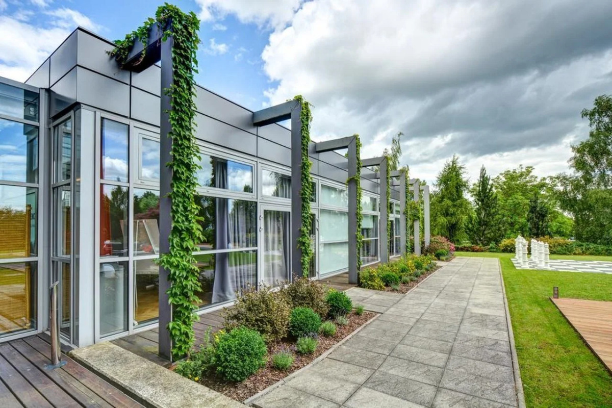 Holiday Inn Prague Airport by IHG