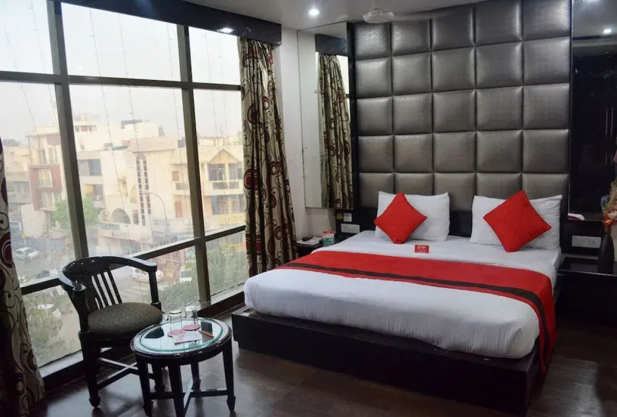 OYO 464 Hotel Lotus Palace