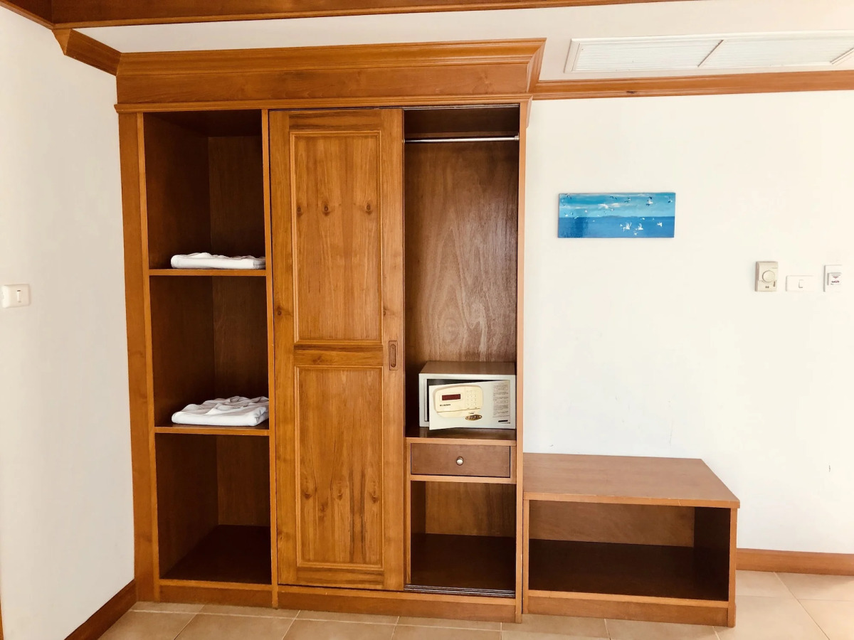 Jiraporn Hill Resort