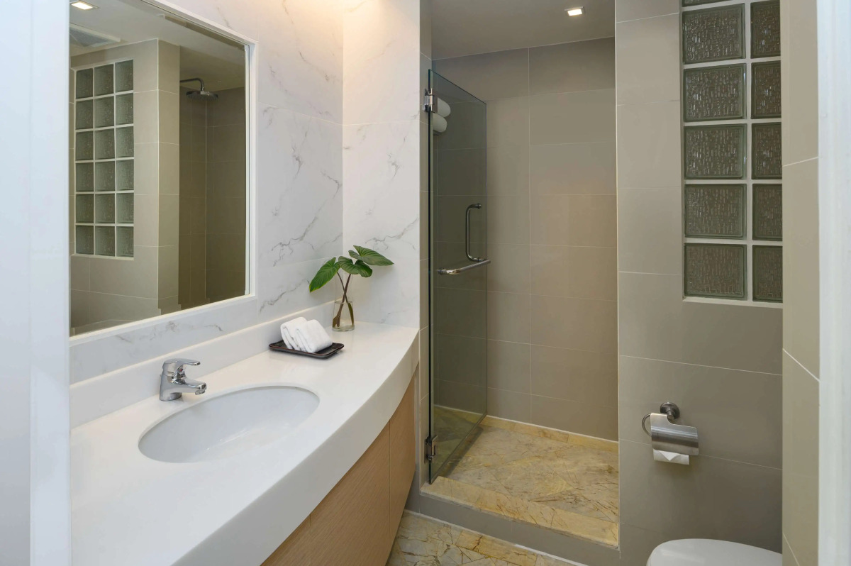 Отель PARKROYAL Suites Bangkok