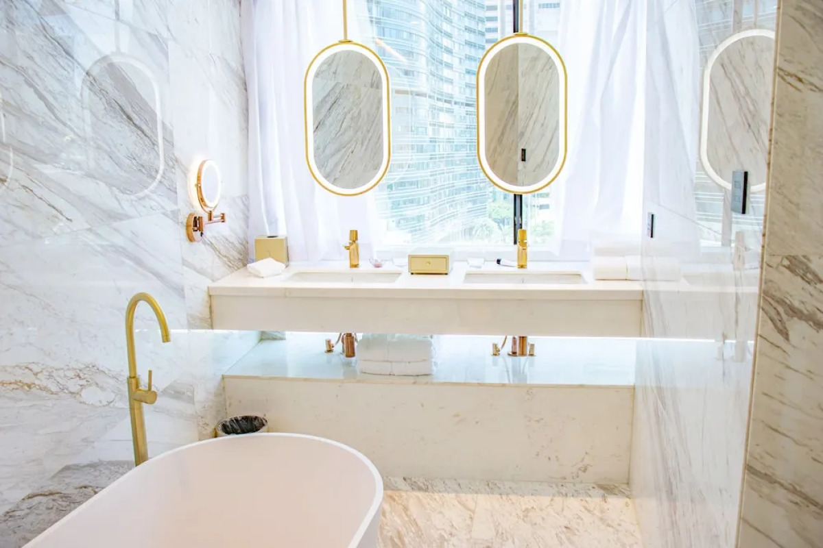 YOHO Treasure Island Hotel