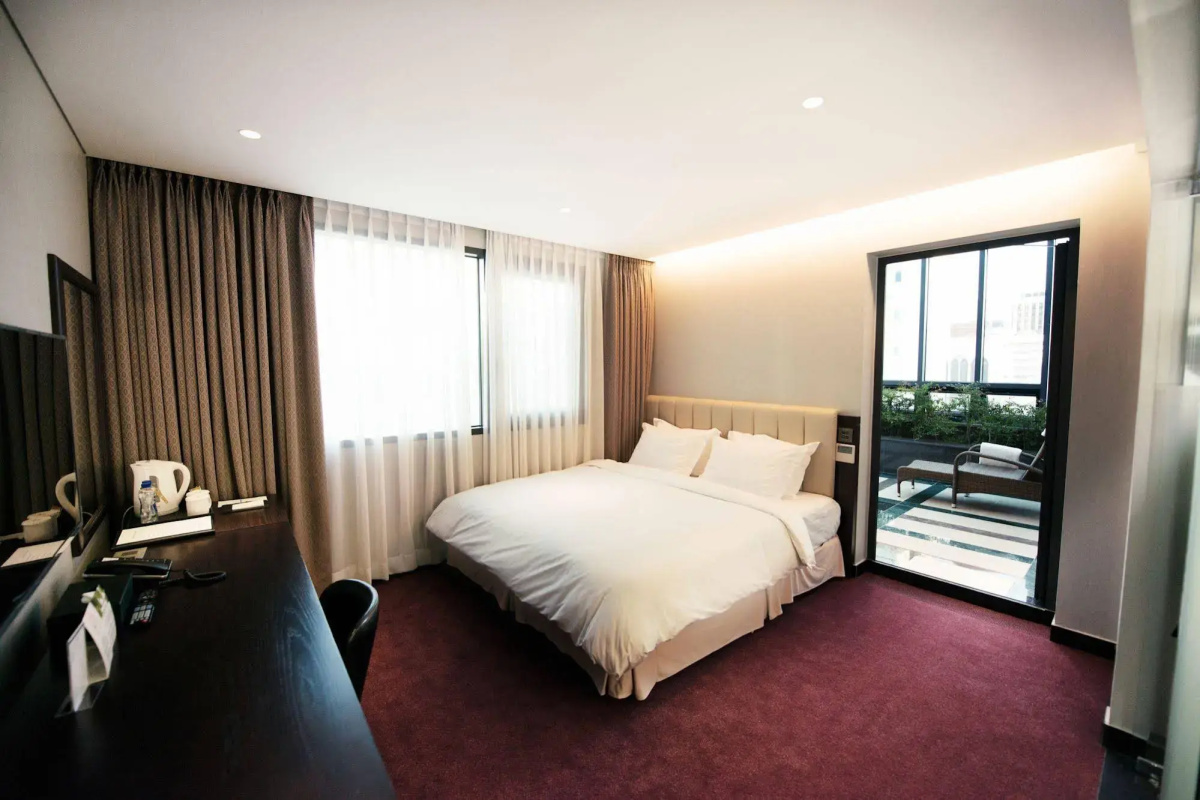 Travelodge Myeongdong City Hall