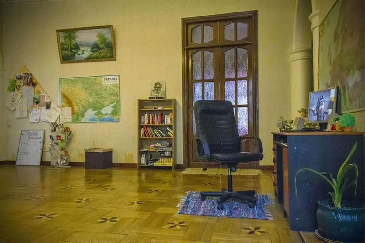 Babushka Grand Hostel