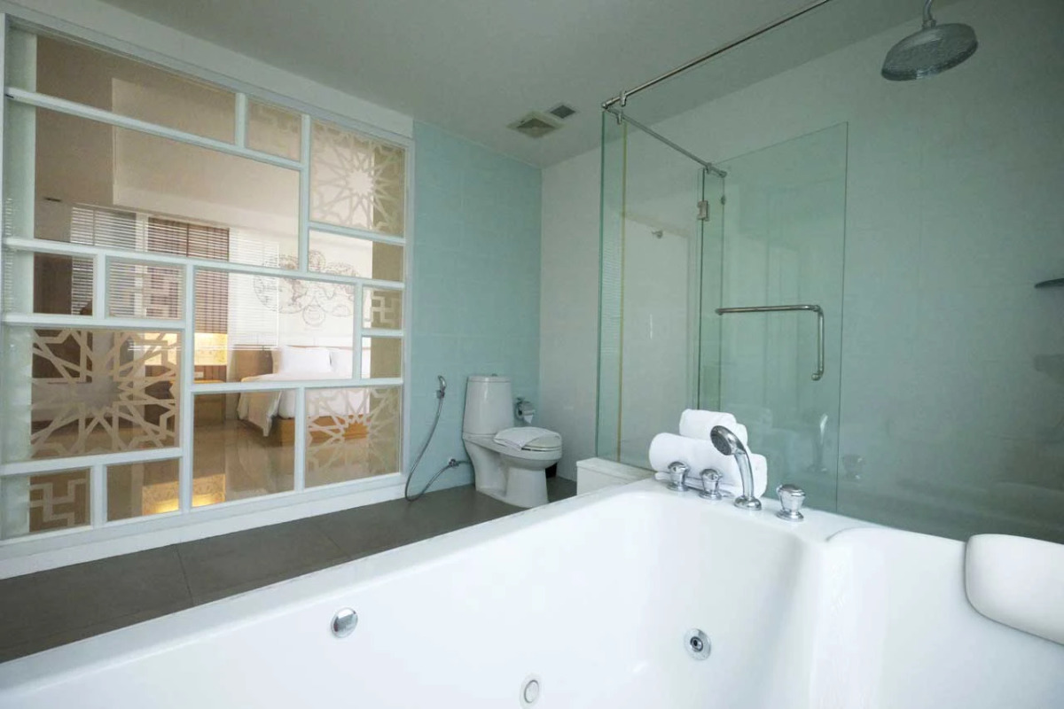 Welcome World Beachfront Resort