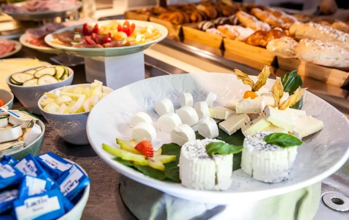 Winter Garden Hotel - Bergamo Airport