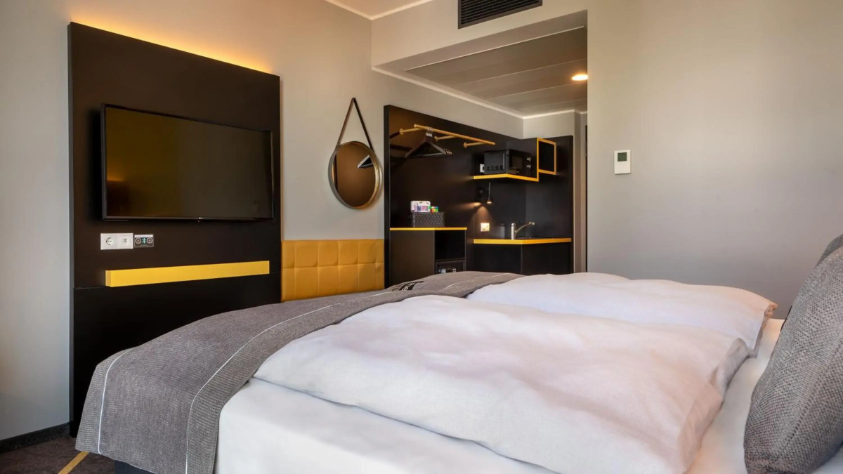 Landmark Premier Hotel