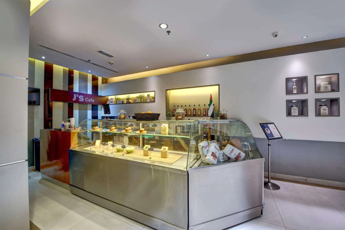 Howard Johnson Plaza By Wyndham Dubai Deira