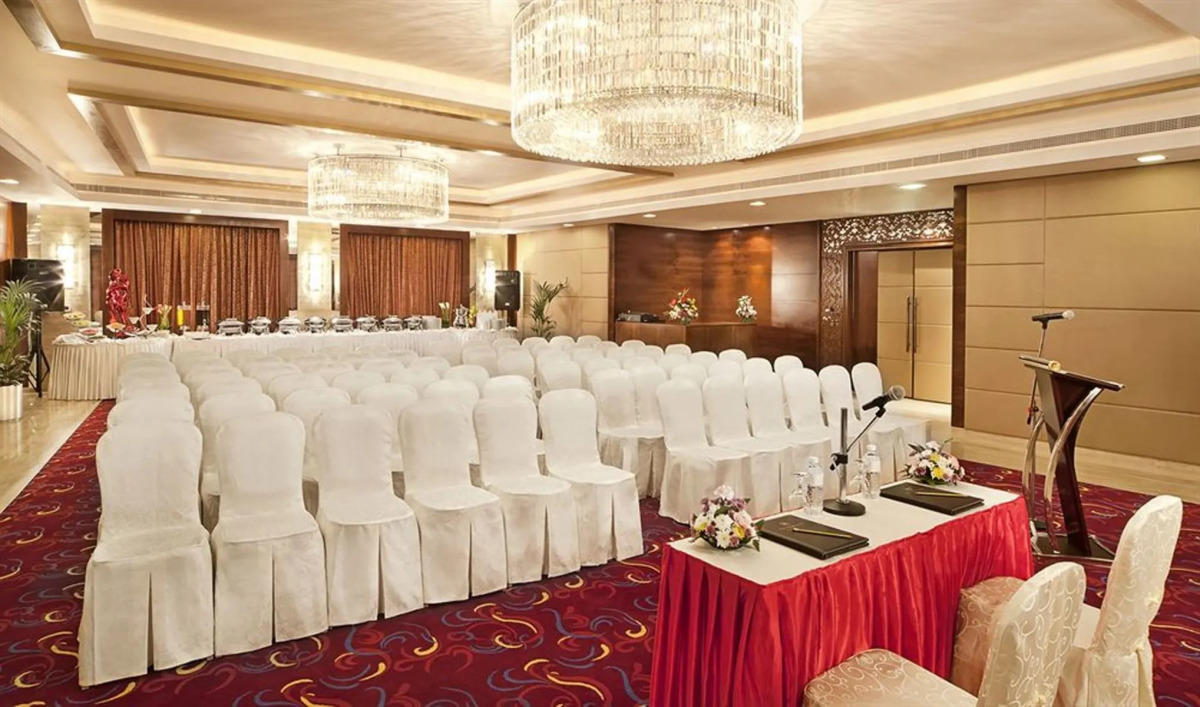 Отель Landmark Grand Hotel