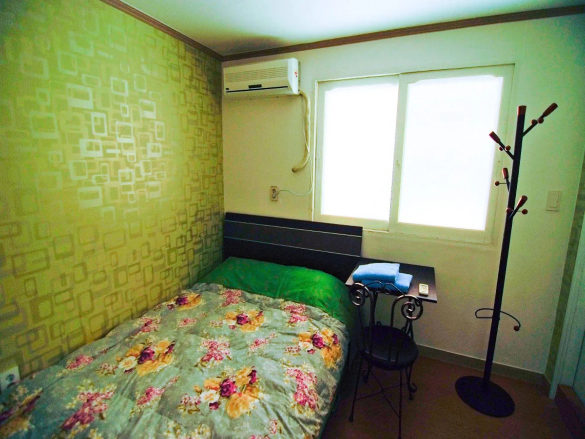 Kimchee Hongdae Guesthouse
