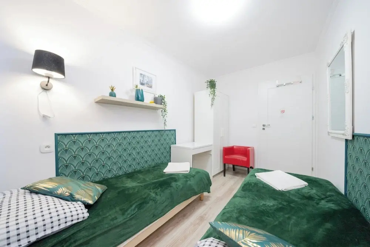 UNIT Warszawa Centrum Room by Metro Rondo ONZ