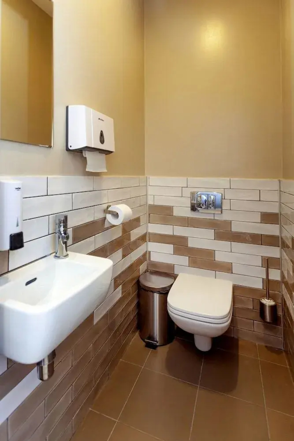 Capsule Hotel City 52