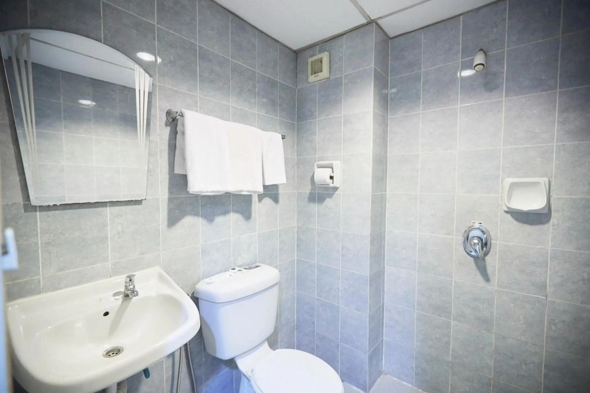 Tang City Hotel, Petaling Street, Merdeka PNB 118 Tower