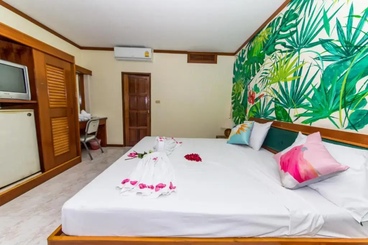 Panda Hotel（Patong Beach）