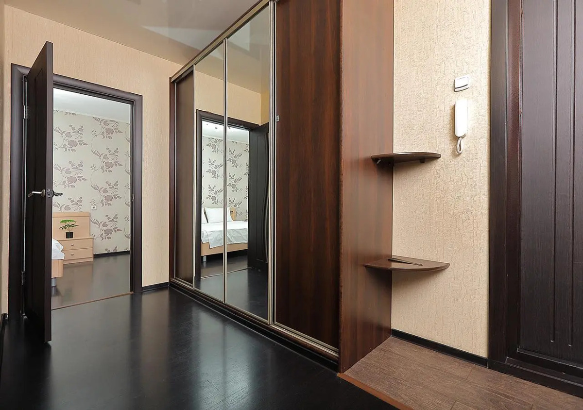 Vgosti на улице Алексеева 113