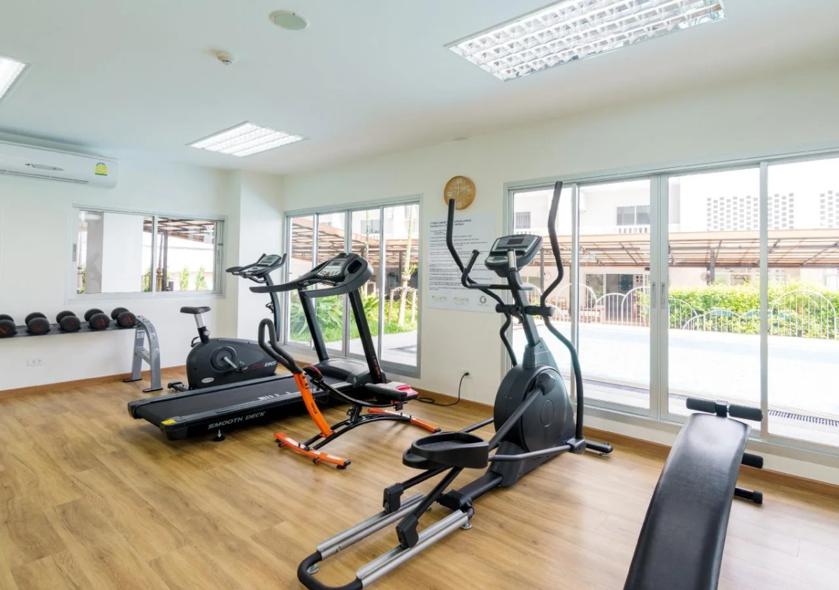 Отель Recenta Suite Phuket Suanluang