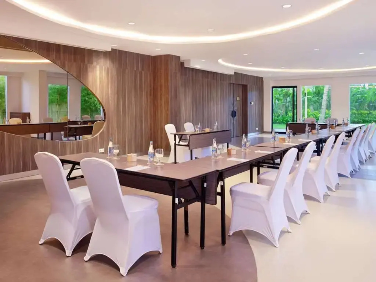 Отель Grand Mercure Bali Seminyak