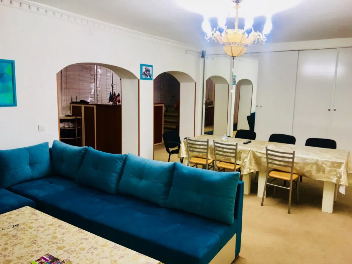 Check-in hostel (Baku Yard)