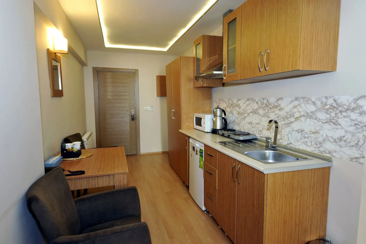 Aiza Suites