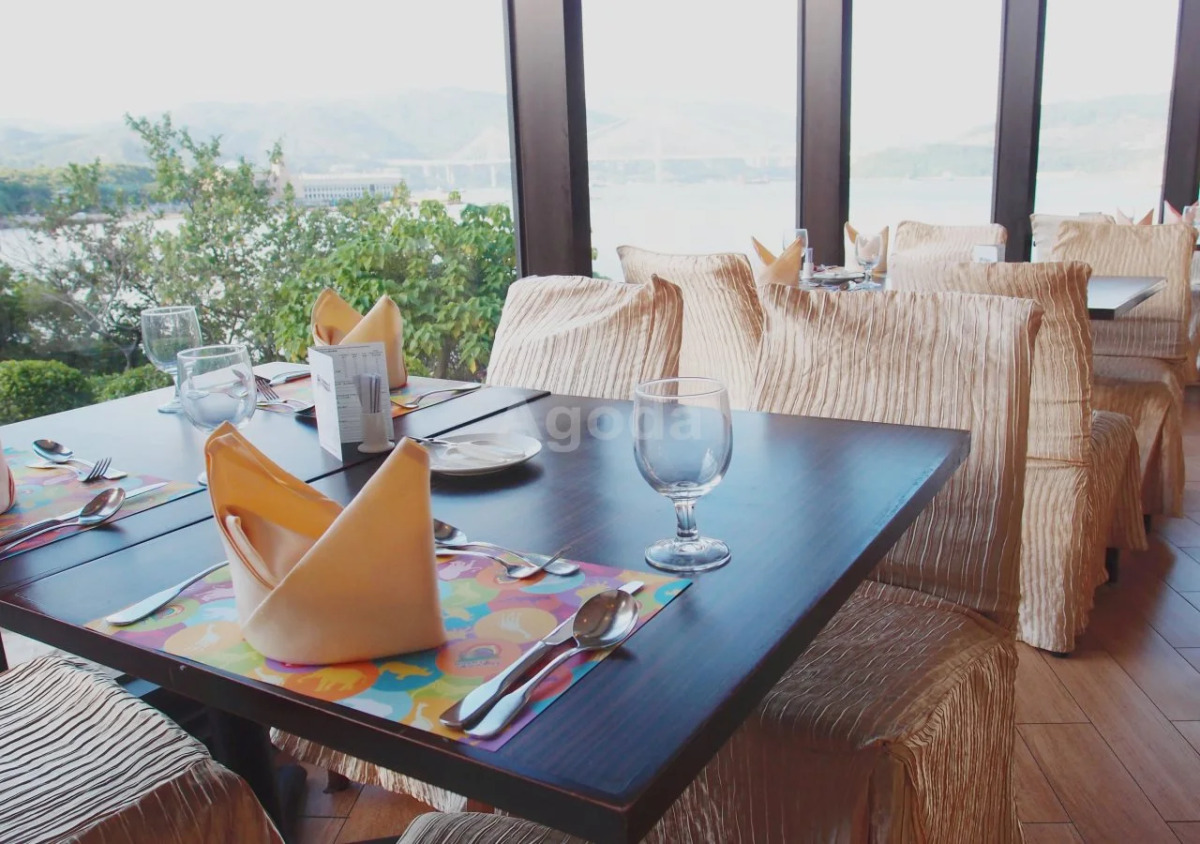 Noah's Ark Hotel & Resort