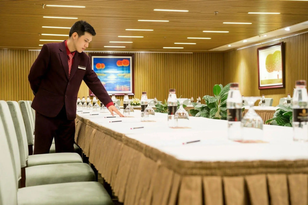 Royal Halong Hotel