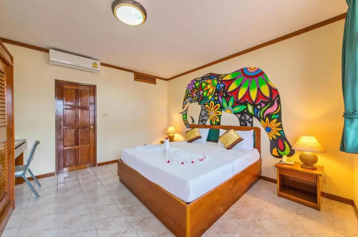 Panda Hotel（Patong Beach）