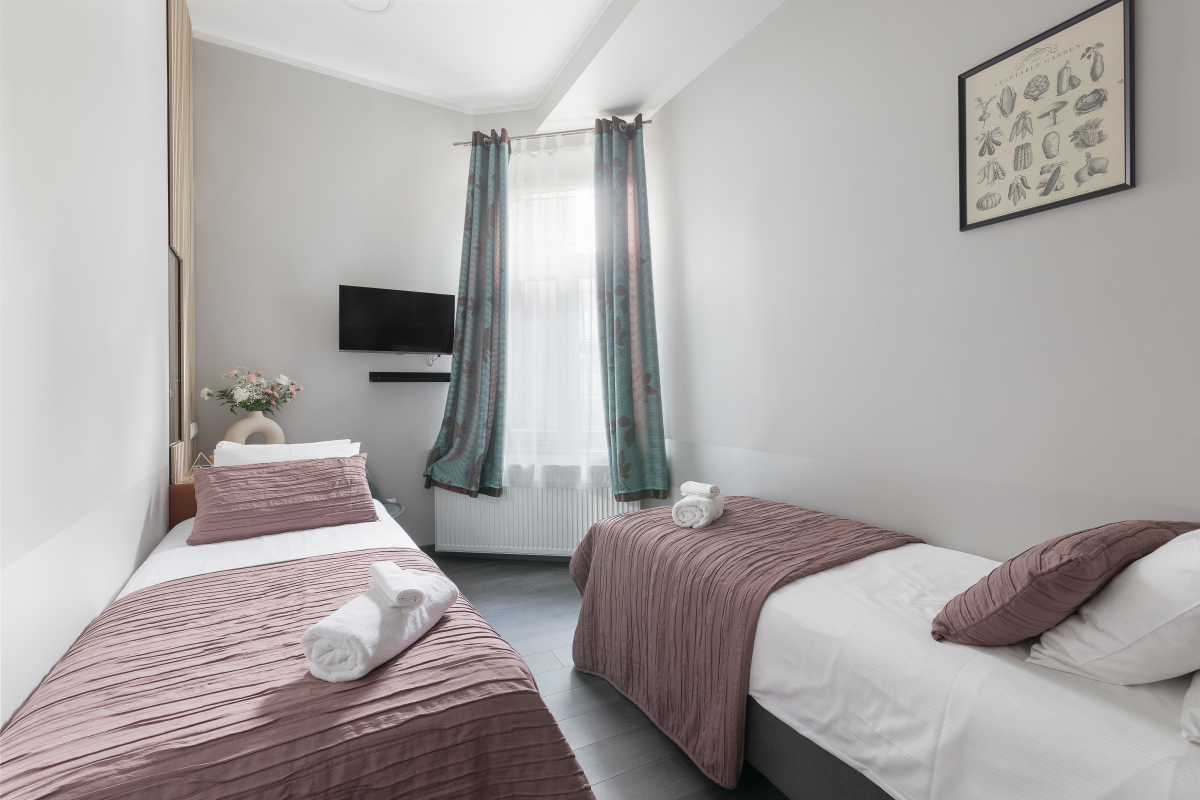 Platinum Aparthotel