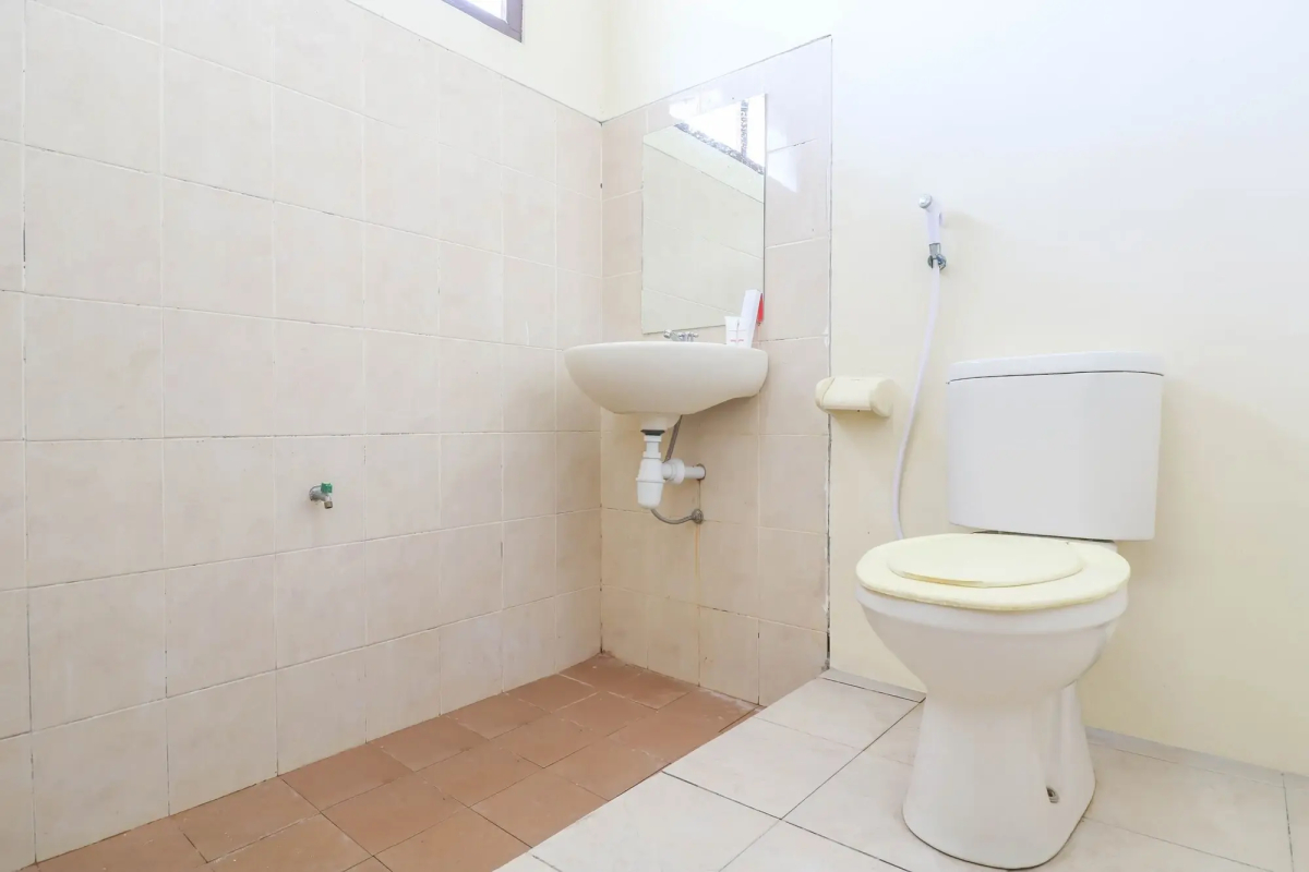 Super OYO 1654 Maha Bharata Kuta Inn