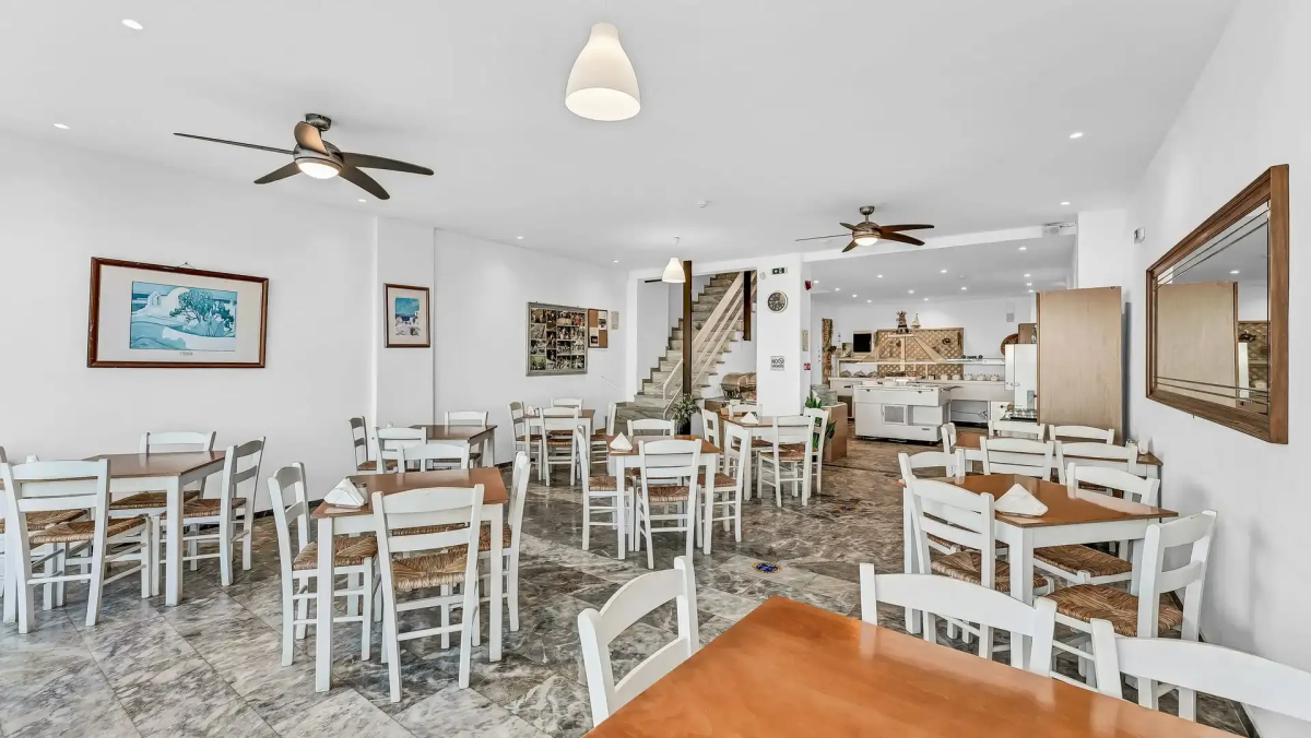 Sunset Beach Hotel